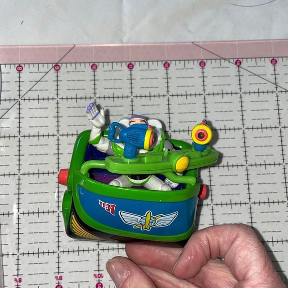 BUZZ LIGHTYEAR SPACE RANGER SPIN ride vehicle diecast Disney parks - Picture 6 of 8